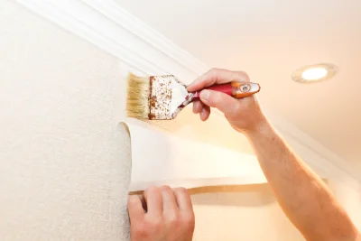 Pose de papier peint à Éméville — revêtements muraux et toiles de verre